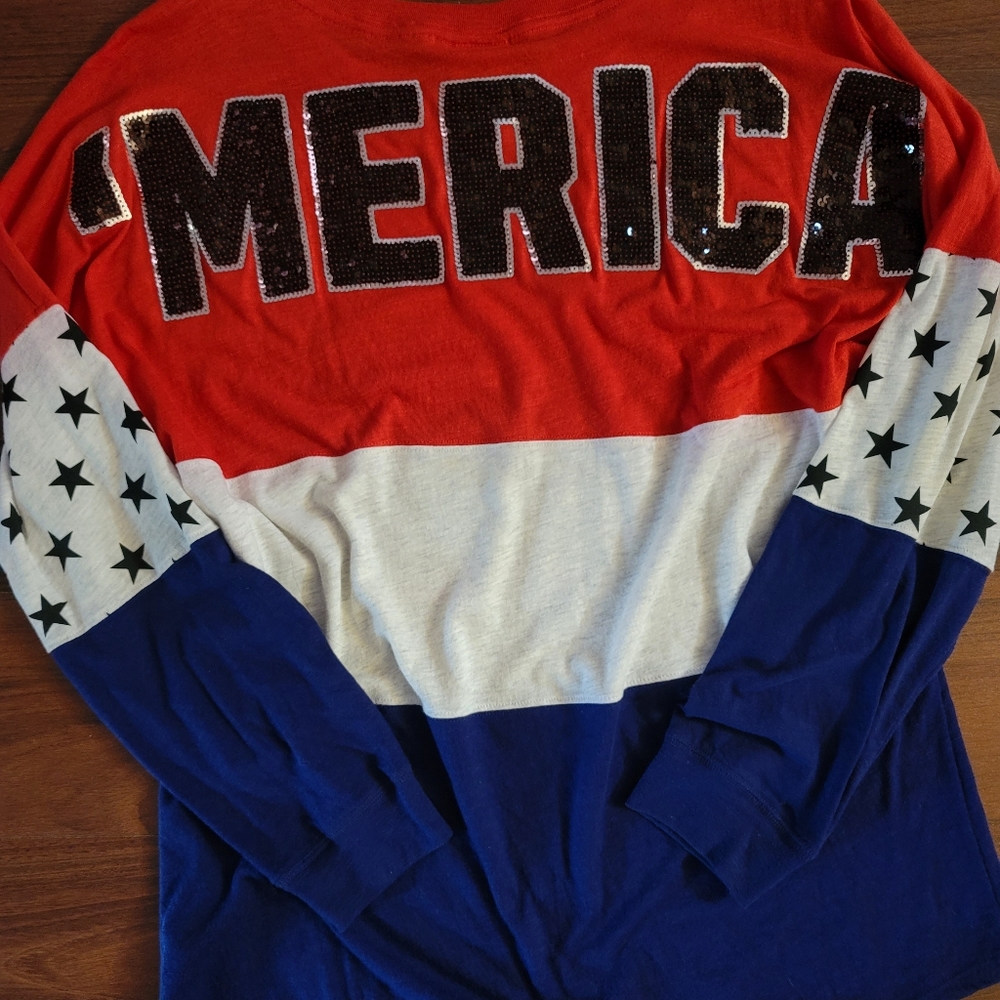 VS PINK Medium 4th of july crew